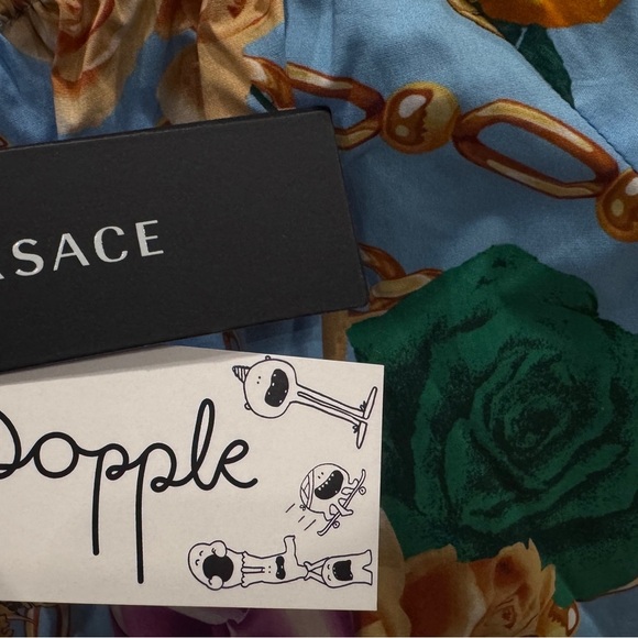 Versace Blue Chain and Rose Top 10Y BNWT - Picture 5 of 11